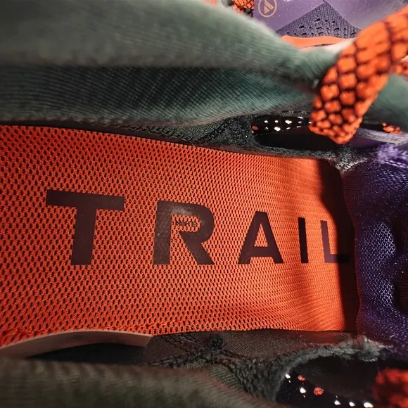 Nike ZoomX Zegama Purple Ink Safety Orange DH0623-500 Trail Hiking Running Shoes