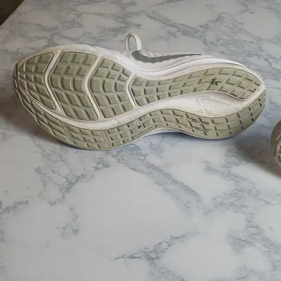 Nike Downshifter Sneakers