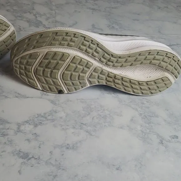 Nike Downshifter Sneakers