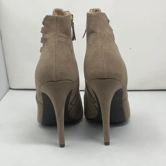 Nine West ladies spiked heel suede-like ankle boots, size 11M
