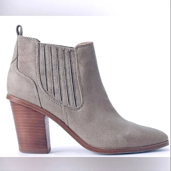 NINE WEST Mayley Suede Chunky Slip-On Ankle Booties EUC