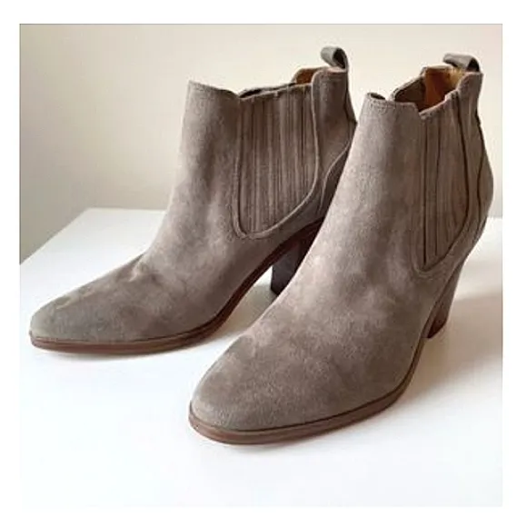 NINE WEST Mayley Suede Chunky Slip-On Ankle Booties EUC