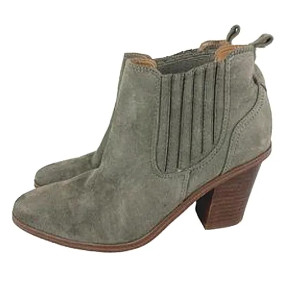 NINE WEST Mayley Suede Chunky Slip-On Ankle Booties EUC