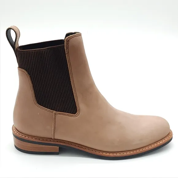 Nisolo Carmen Chelsea Boots 2.0 Leather Slip On Almond Women's Size 9