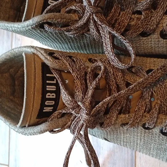 Nobull project high top lace up sneakers camo detail Size 7 Mens