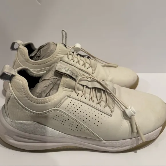 Nursing shoes Women's Classic white Clove size 8
