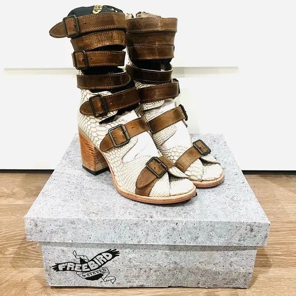 NWB Freebird by Steven “Bond” Leather Sandal - White Snake