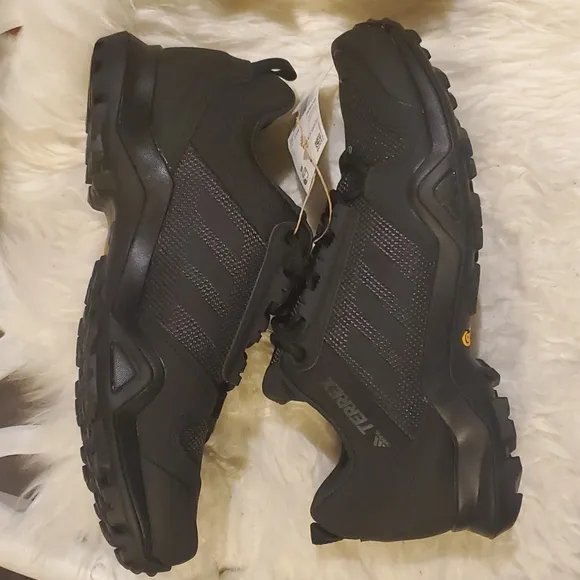 NWOB Adidas Terrex AX3 Men's Continental Lightweight Outdoor Black Shoes - 8