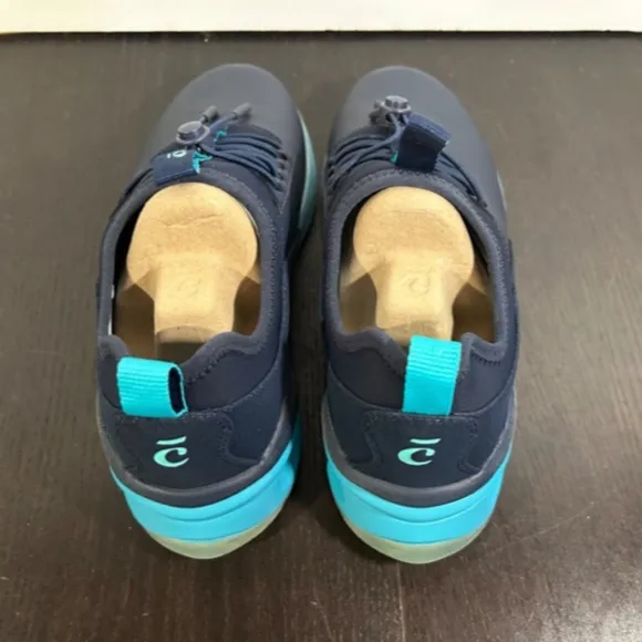 NWOB Clove Classic Sneakers Nursing Limited Edition Navy/Aqua/Teal Size W8.5/M7