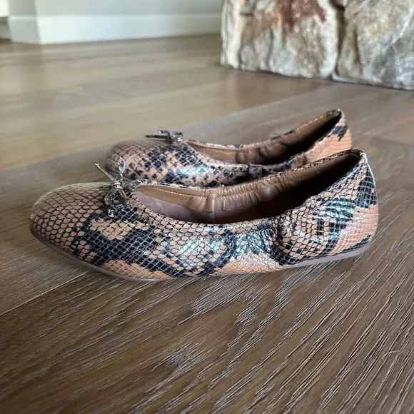 NWOB SEYCHELLES Breathless Flat In Snake