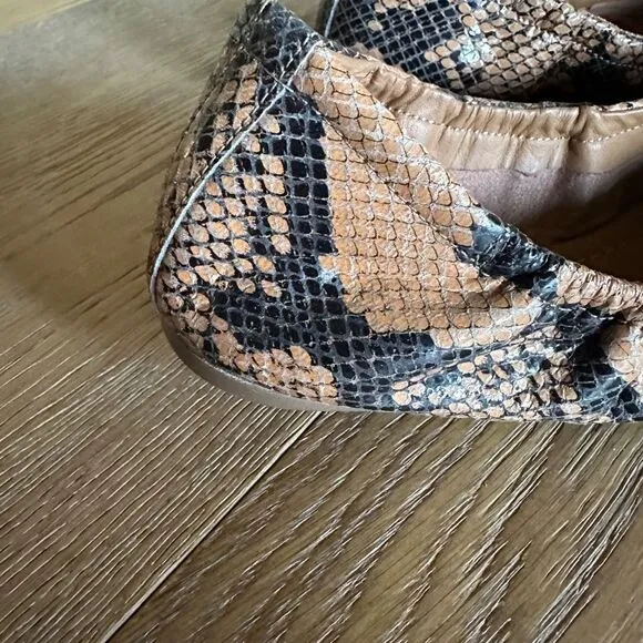 NWOB SEYCHELLES Breathless Flat In Snake