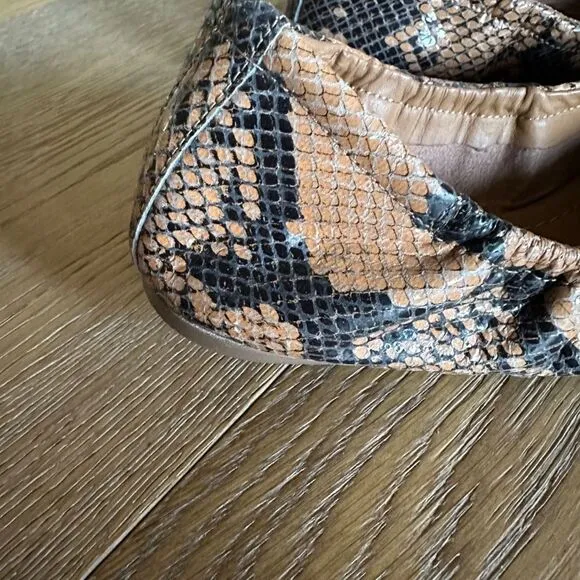 NWOB SEYCHELLES Breathless Flat In Snake
