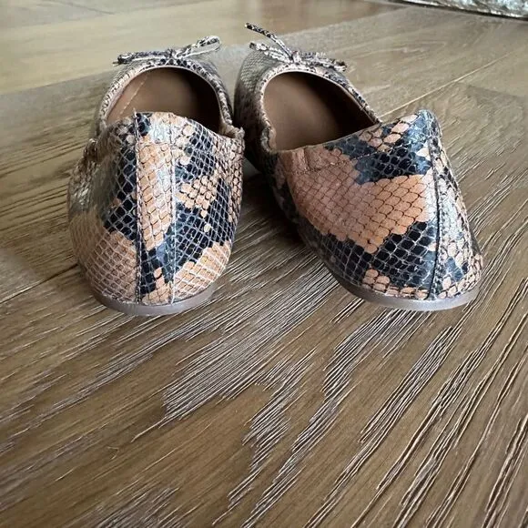 NWOB SEYCHELLES Breathless Flat In Snake