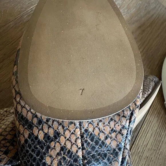 NWOB SEYCHELLES Breathless Flat In Snake