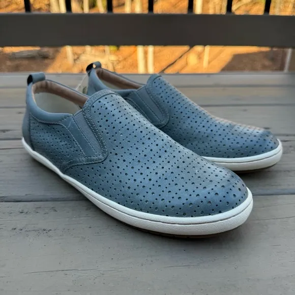 NWOB Taos Court perforated leather slip on shoes size 10