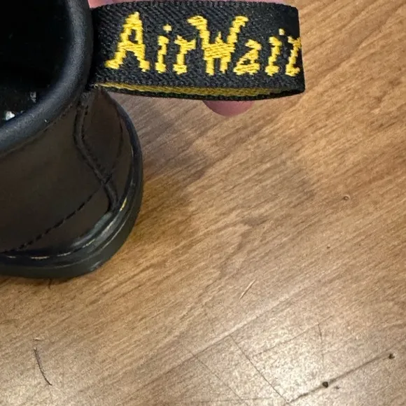 NWOB Toddler Dr. Martens Black Leather Boots (size 8)