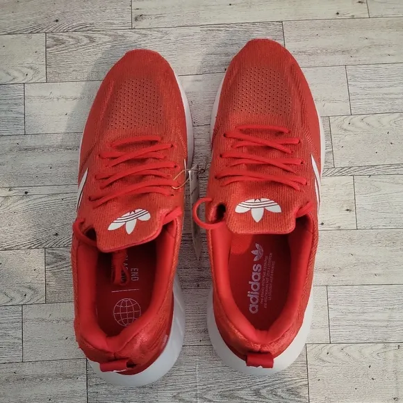 NWOT‎ Adidas Swift Run 22 Sneakers Mens Size 11 Red White Athletic Shoes