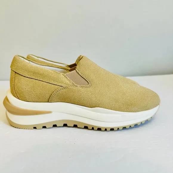 NWOT AQUATALIA LEOLA METALLIC SHIMMER BEIGE SLIP ON SNEAKERS US 8