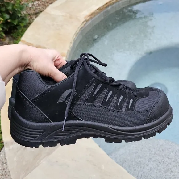 Nwot. Avenger work boots US 10,5 medium