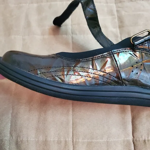 NWOT Drew Rose Women's Mary Jane Shoes