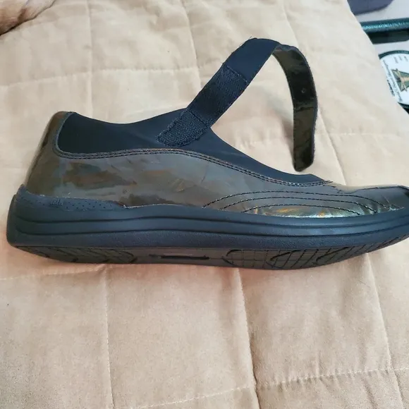 NWOT Drew Rose Women's Mary Jane Shoes