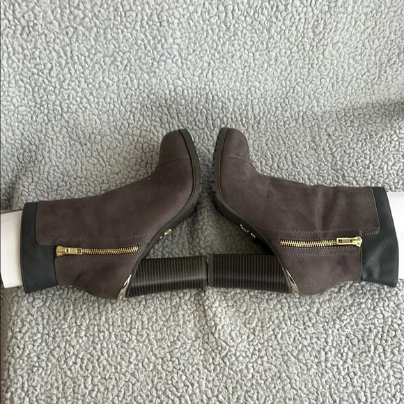 NWOT Juicy Couture Gray Heeled Boots with Block Heel