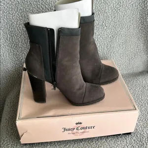 NWOT Juicy Couture Gray Heeled Boots with Block Heel