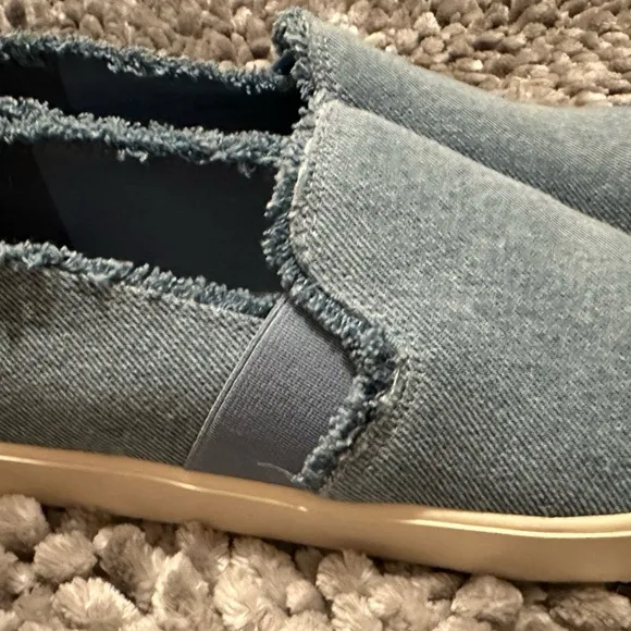 NWOT Vince Blair Denim Fray Slip-On Sneakers