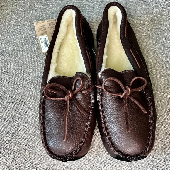 NWT Acorn leather sheepskin men slippers moccasins shoes brown 11