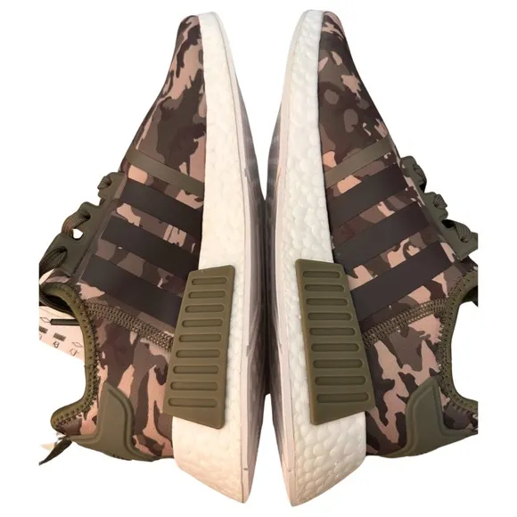 NWT Adidas Men's Originals size 7 NMD R1 Sneakers. Olive Strata/Camo colorway