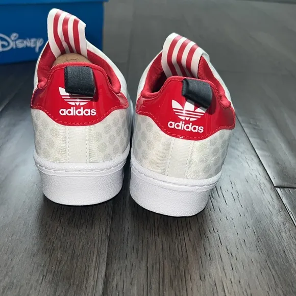 NWT Adidas Minnie mouse no lace slip on sneakers