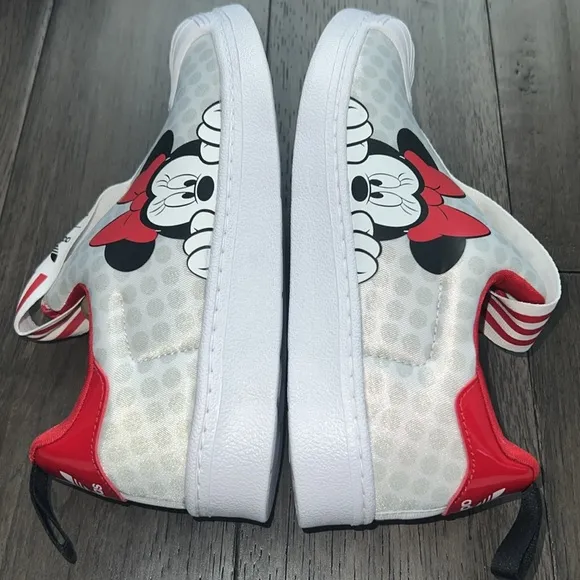 NWT Adidas Minnie mouse no lace slip on sneakers