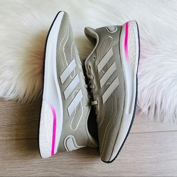 NWT Adidas Supernova Women’s Shoes