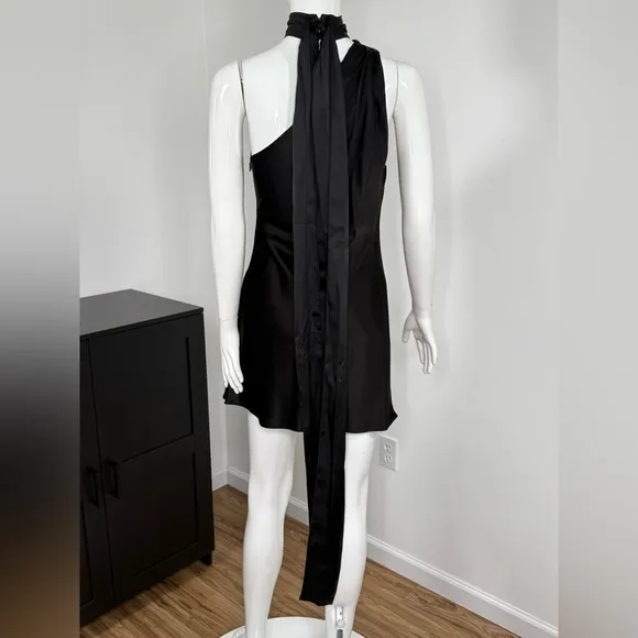 NWT ALICE   OLIVIA Leola One-Shoulder Mini Dress Size 4