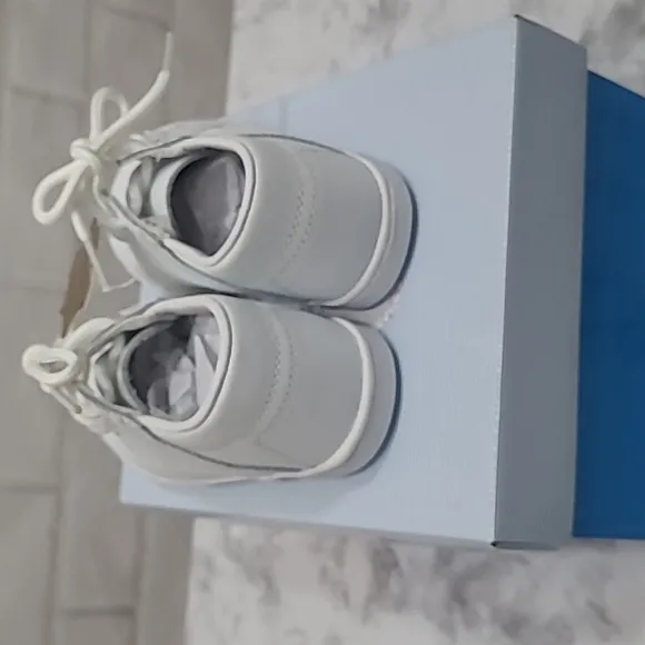 NWT &amp; Box Angel Brand Infant &amp; Toddler Boys &amp; Girls  Walking  or Dress Shoes