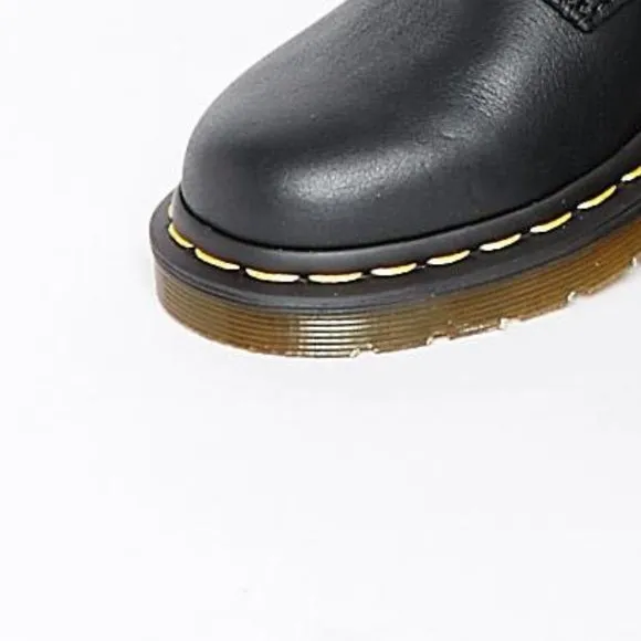 NWT Dr Martens Pascal 8 Eye Boots 5