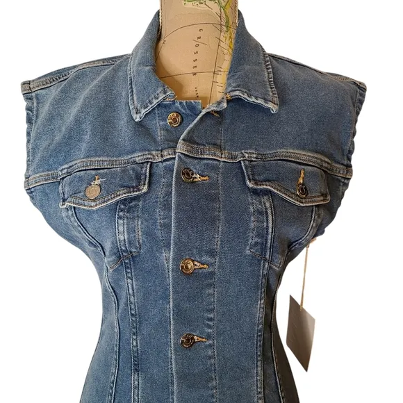 NWT ETICA Size Medium Gabriela Seamed Fitted A-Line Coba Blue Denim Mini Dress