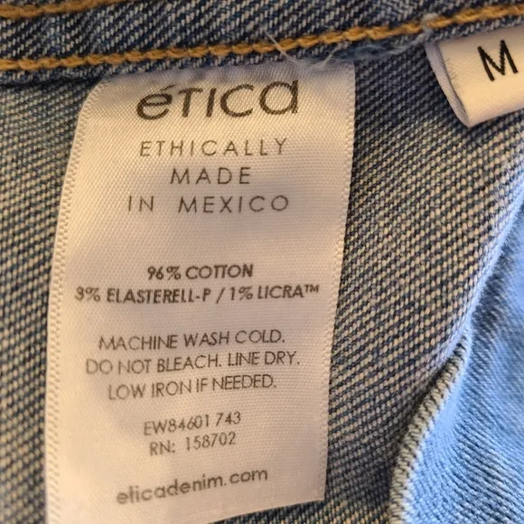 NWT ETICA Size Medium Gabriela Seamed Fitted A-Line Coba Blue Denim Mini Dress