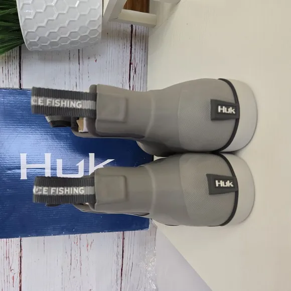 NWT Huk Mens Rogue Wave Boots