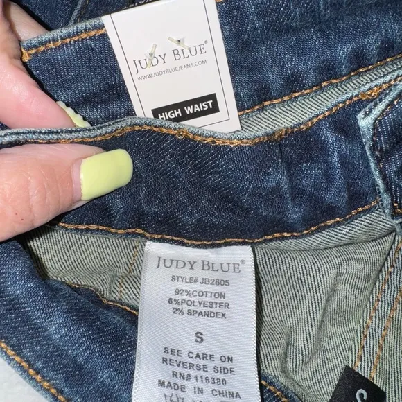 NWT  JUDY BLUE  Dark Wash High Rise Non Distressed Skort
