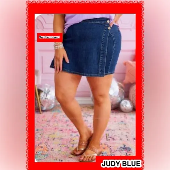 NWT  JUDY BLUE  Dark Wash High Rise Non Distressed Skort