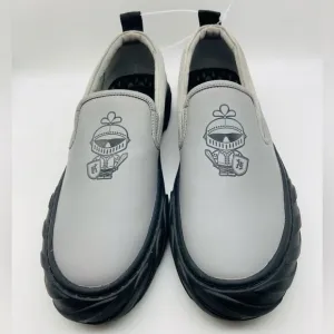 NWT Karl Lagerfeld Paris Men’s Slip On Sneakers 11,5M