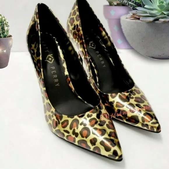 NWT Leopard Print  3&quot; Heels Pumps  Metallic Gold Leopard Print Heels Dress Shoes