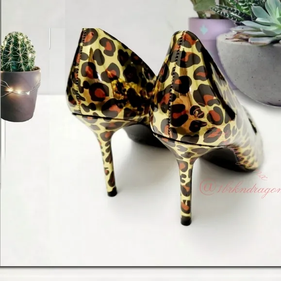 NWT Leopard Print  3&quot; Heels Pumps  Metallic Gold Leopard Print Heels Dress Shoes