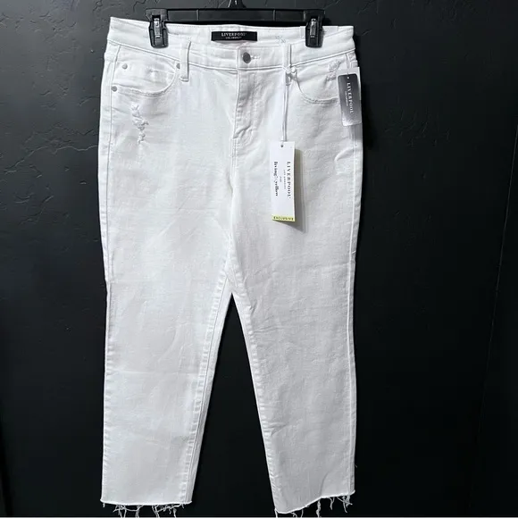 NWT Liverpool: Crop KennedyStraight Cut Hem Size: 10/30 Color:White