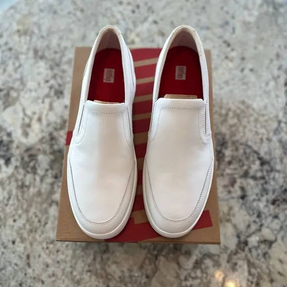 NWT Men’s Fitflop RALLY X LEATHER slip-on sneakers 13