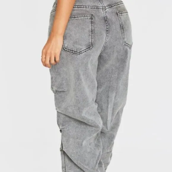NWT - PLT Washed Grey Ruched Straight Leg Denim Jeans - Size 6