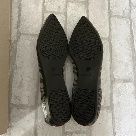 NWT Rothy’s  The Point – Grey Zebra Flat Shoes size 6