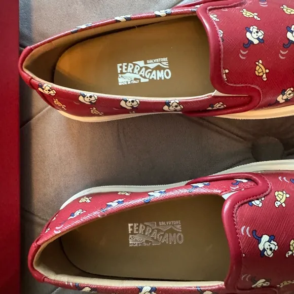 NWT Salvatore Ferragamo Kids Slip-On Sneakers