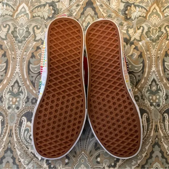 NWT Vans PRIDE Classic Slip On Sneakers Mens 7.5 Women’s 9